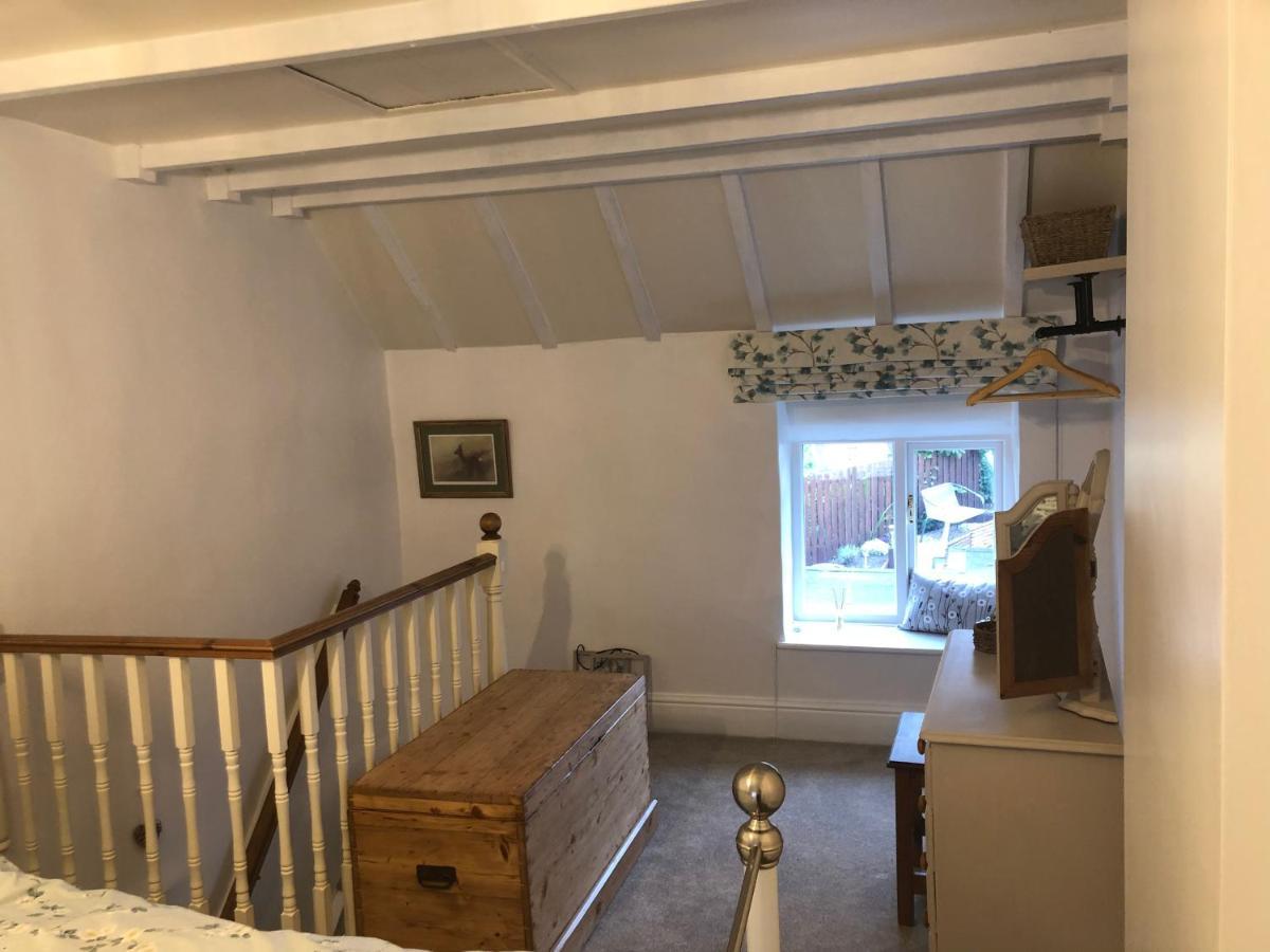 Hill Cottage, Thornton-Le-Dale Thornton Dale Bagian luar foto